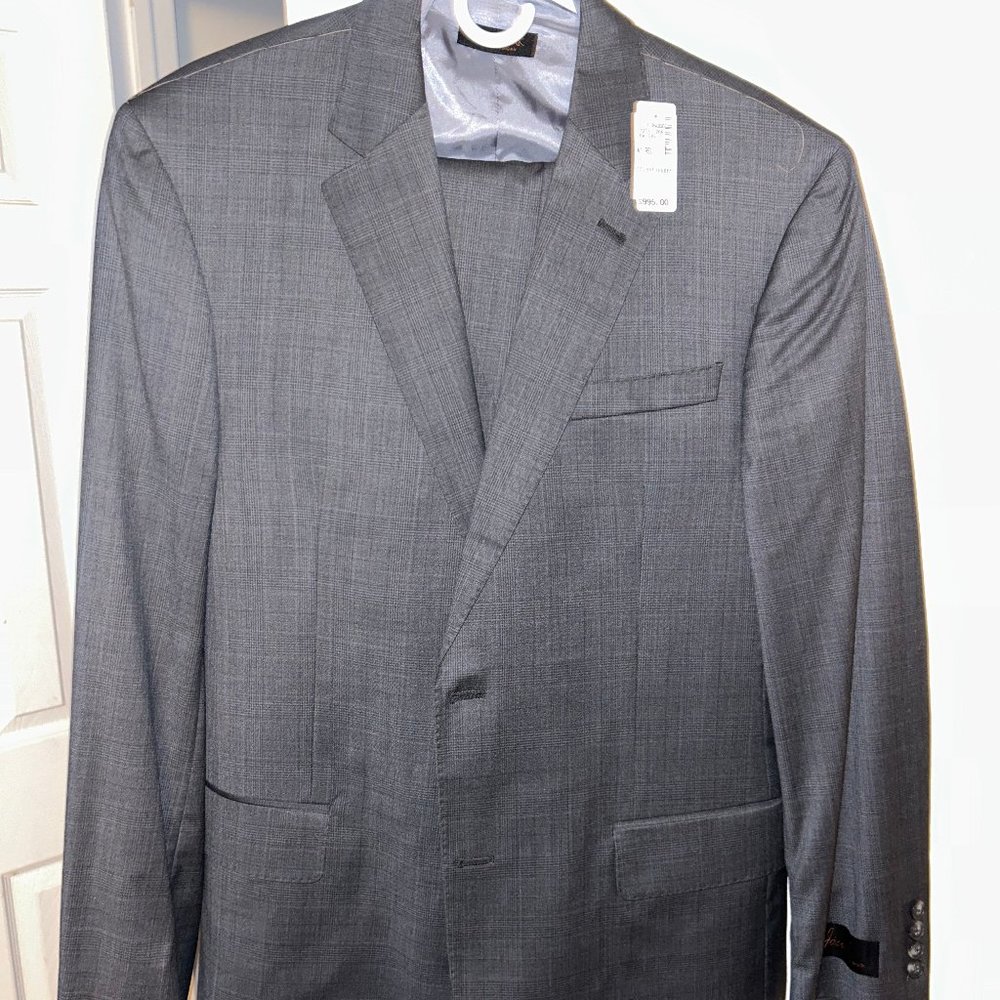 Brand New Men's 41R Grey Plaid Suit